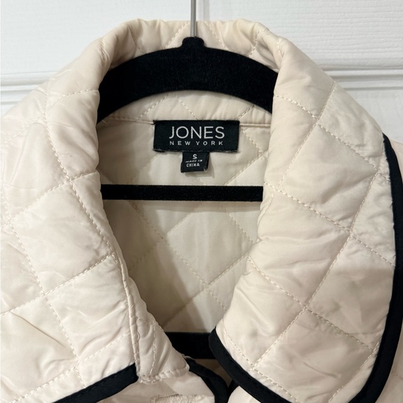 Jones New York Cream Quilted Puffer Jacket - Picture 4 of 4